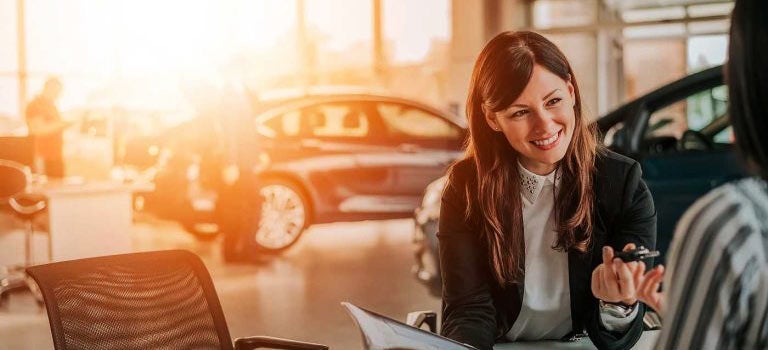 Lady buying a car | Harbin Motor Company in Scottsboro AL